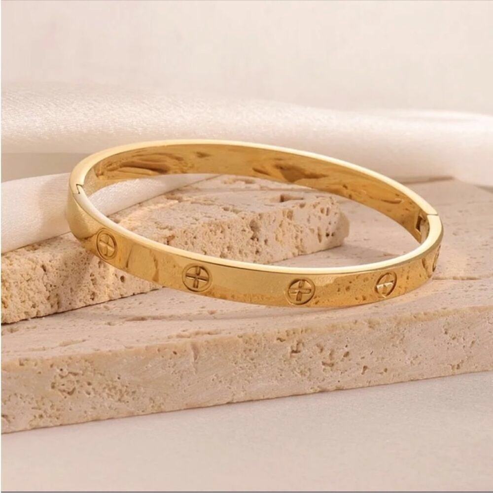 Gold Plated Designer Love Bangle Bracelet
